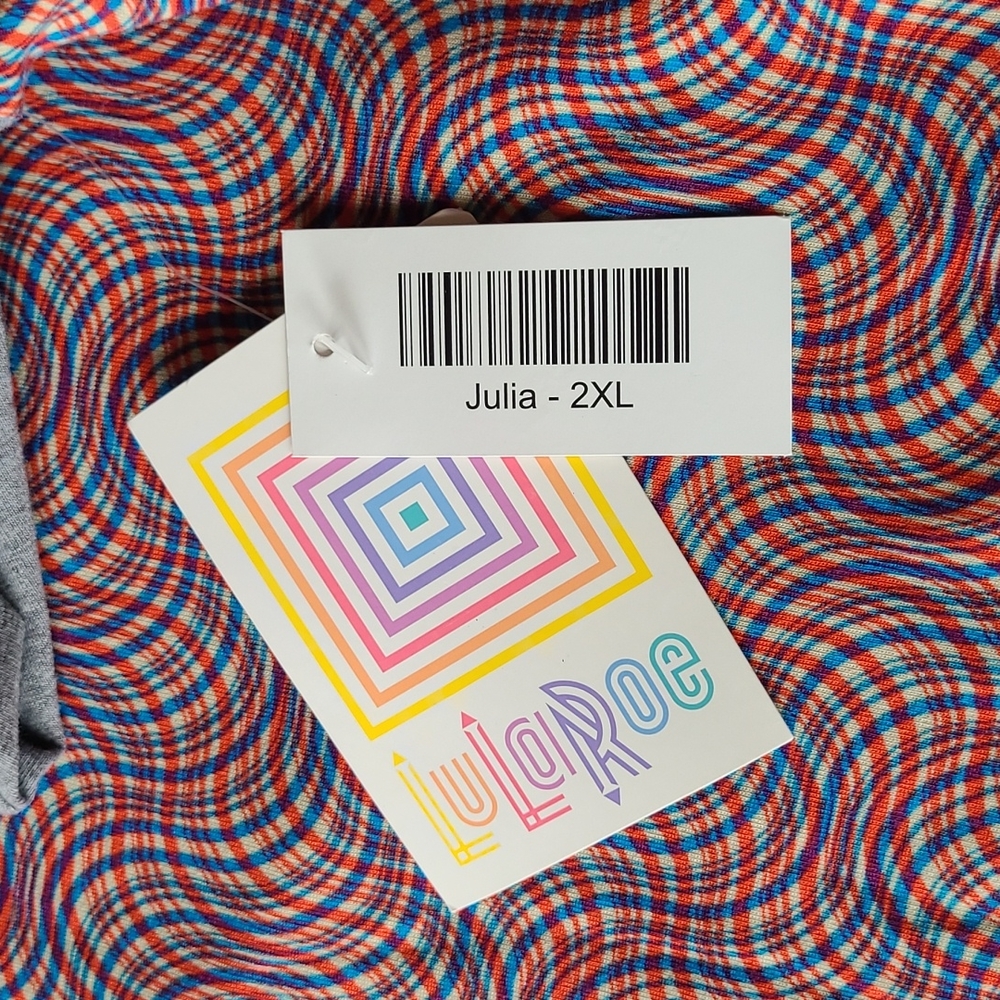 Lularoe Julia Gray and Red Swirl Knit Tshirt Dress NEW with Tags Size 2XL - Picture 3 of 3